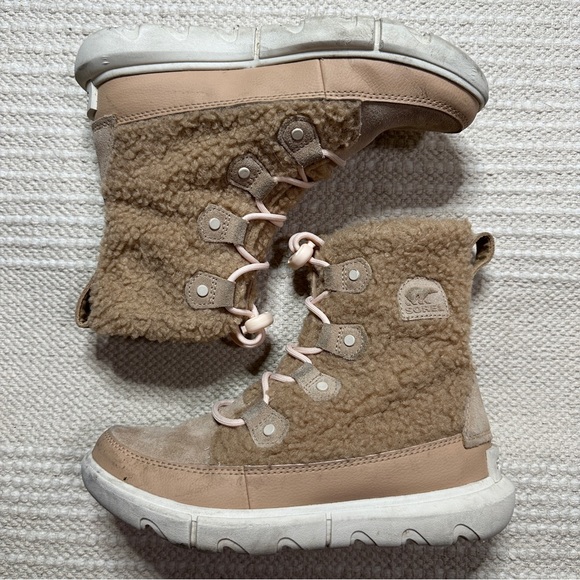 SOREL girls' tan Youth Explorer Cozy Canoe sherpa lace up boots 4 - Picture 9 of 13
